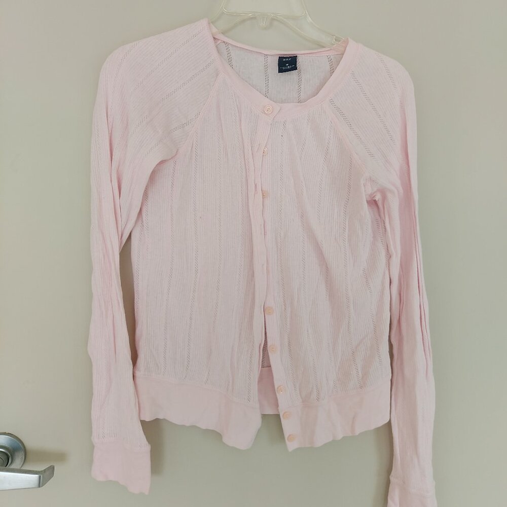 🍀FREEBIE🍀 Lightweight Pink Gap Cardigan Medium